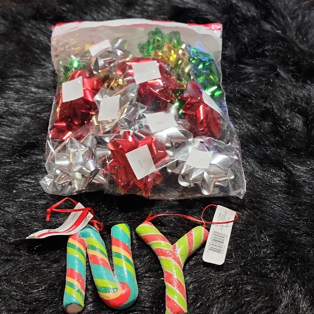 Festive Bows  and Candy Cane Tree Ornaments Set - Red, Silver, Green, Gold Bows
